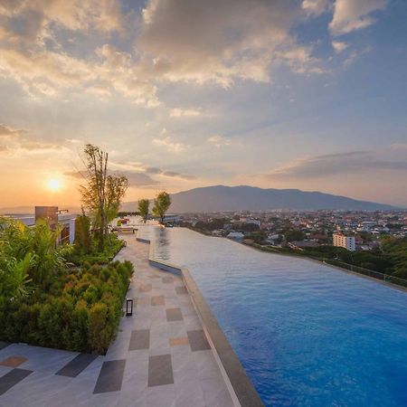 Luxury Condo Astra Sky River Condo เชียงใหม่ ภายนอก รูปภาพ